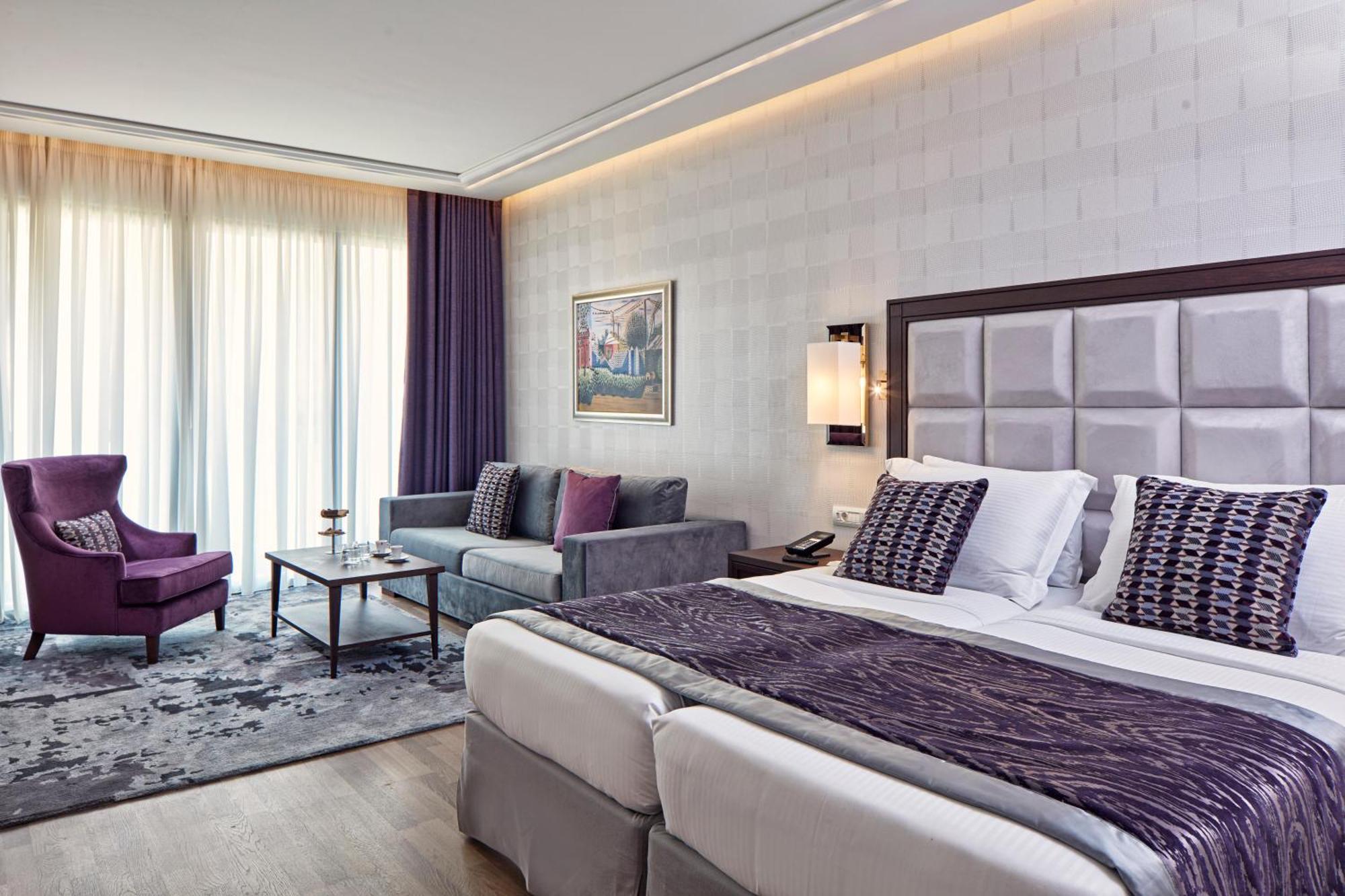 Executive Room