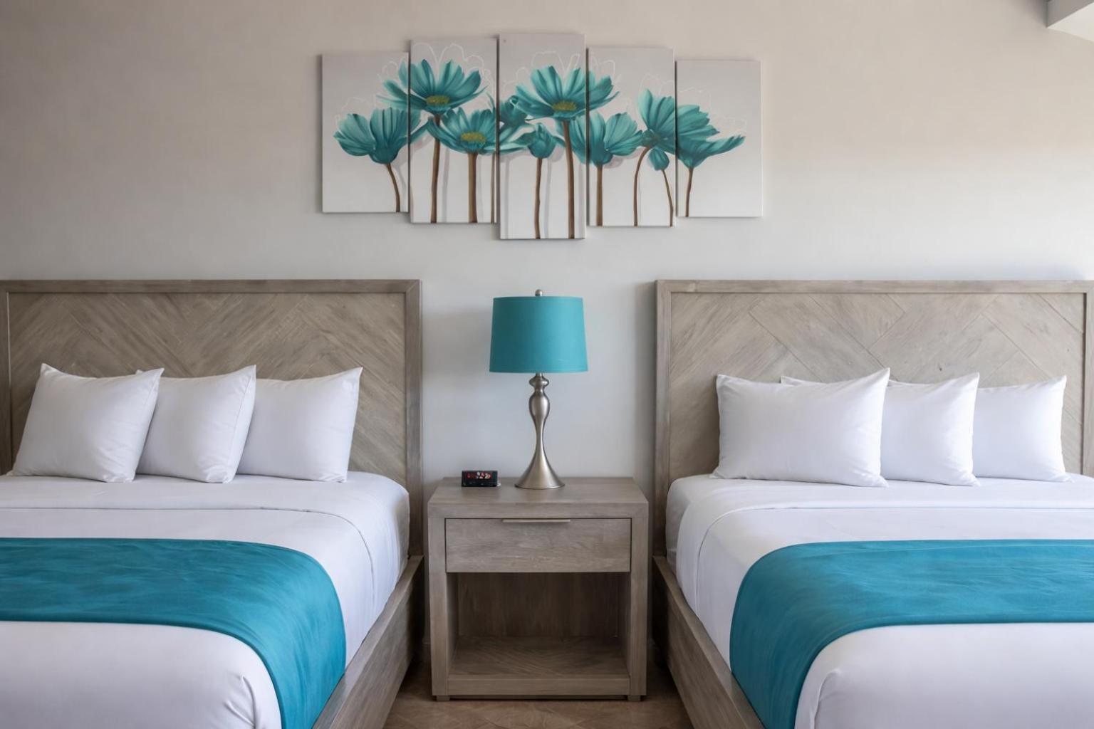 Luxury Room Two Queen Beds