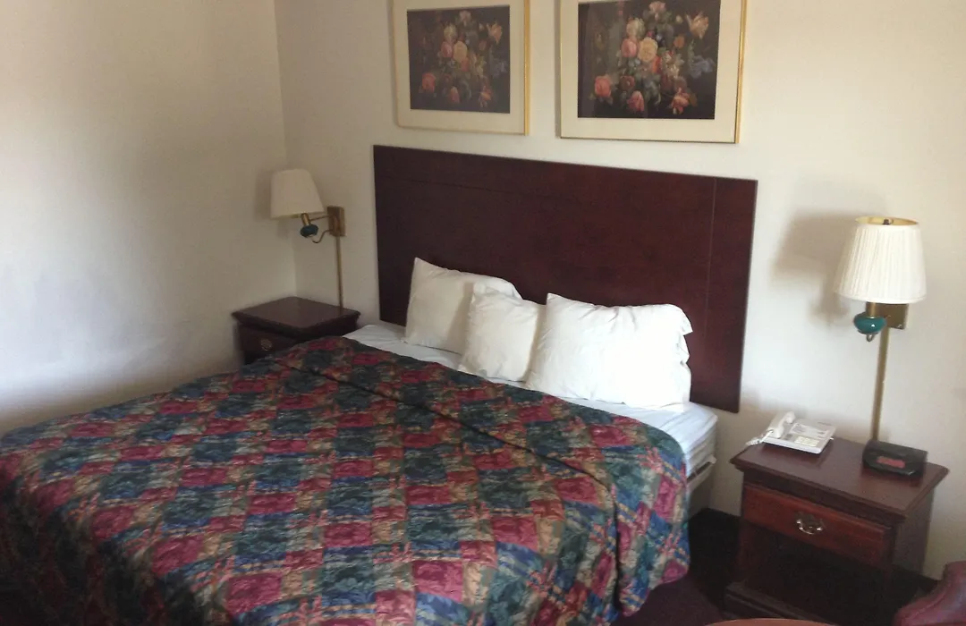 Econo Lodge Athens I-65-1